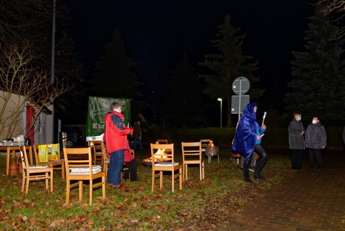 Unterwegs mit dem Weihnachtslicht am 18.12.2020 in Neuendorf B