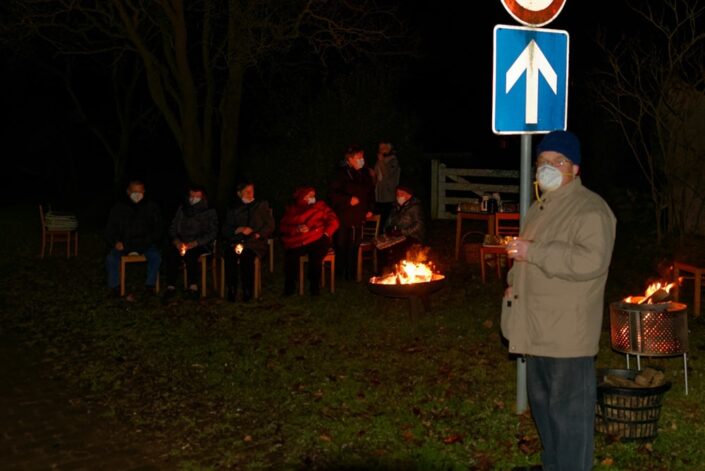 Unterwegs mit dem Weihnachtslicht am 18.12.2020 in Neuendorf B