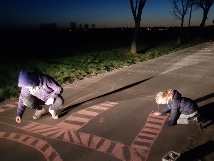 Um 5.00 Uhr in Stammersfelde waren dabei: Domenik T., Lina, Lea, Robin und Domenik W.