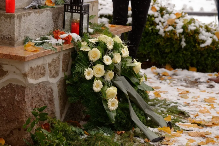 Kranzniederlegung am Kriener Kriegerdenkmal am 19.11.2022