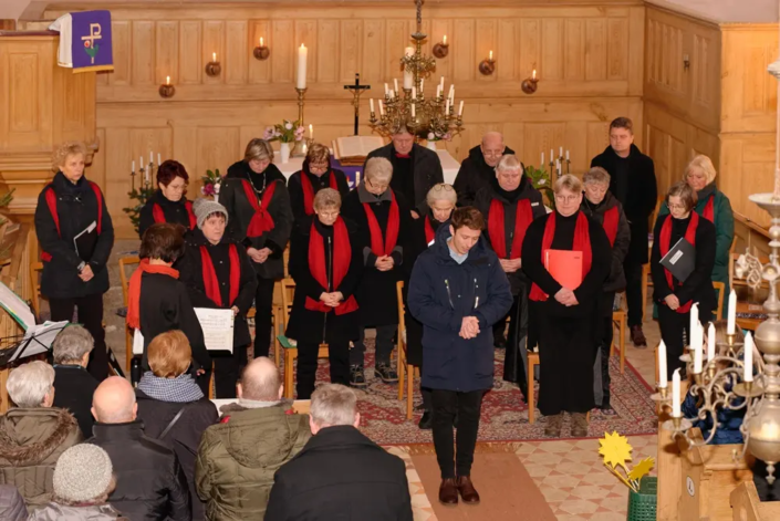 Das gemeinsame *Vaterunser* mit Pastor Helge Jörgensen am 3. Advent 2022 in Gramzow