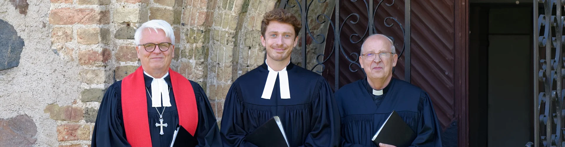v.li. Probst Andreas Haerter, Pastor Helge Jörgensen, Prädikant Burkhard Fröhlich