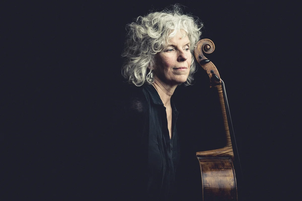 Cellistin Christina Meißner Cellistin Christina Meißner